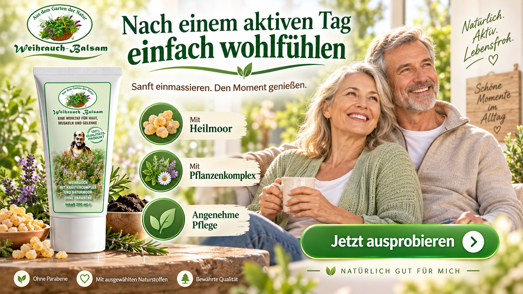 Nach einem aktiven Tag einfach wohlfühlen: Ein Paar entspannt zusammen auf dem Sofa. Daneben eine Tube Weihrauch-Balsam und ausgewählte Pflanzenbestandteile.